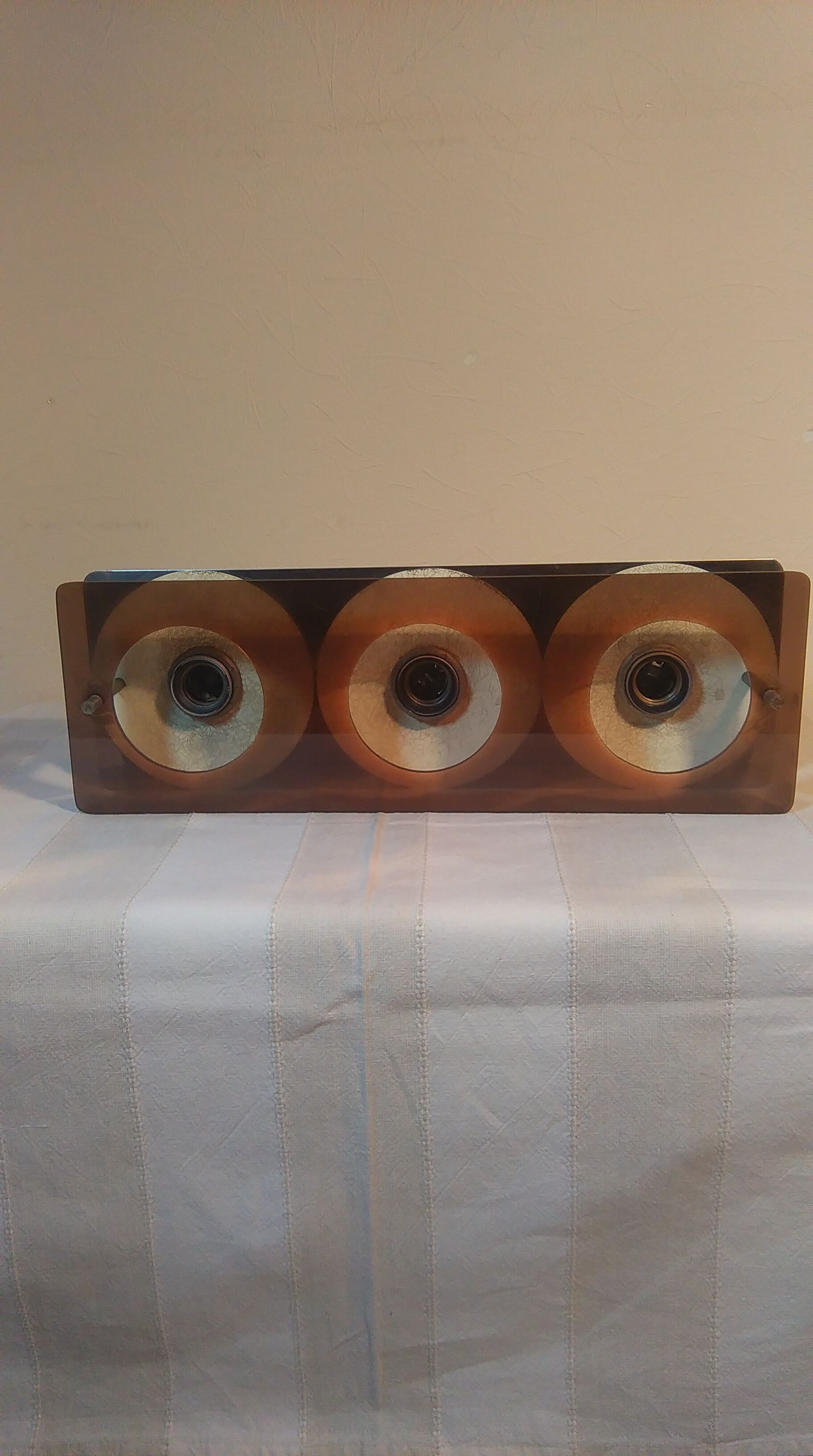 Italian applies to 3 lights, circa 70