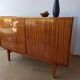 Buffet moderniste des années 1970