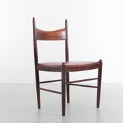Suite de 4 chaises scandinaves en palissandre de Rio