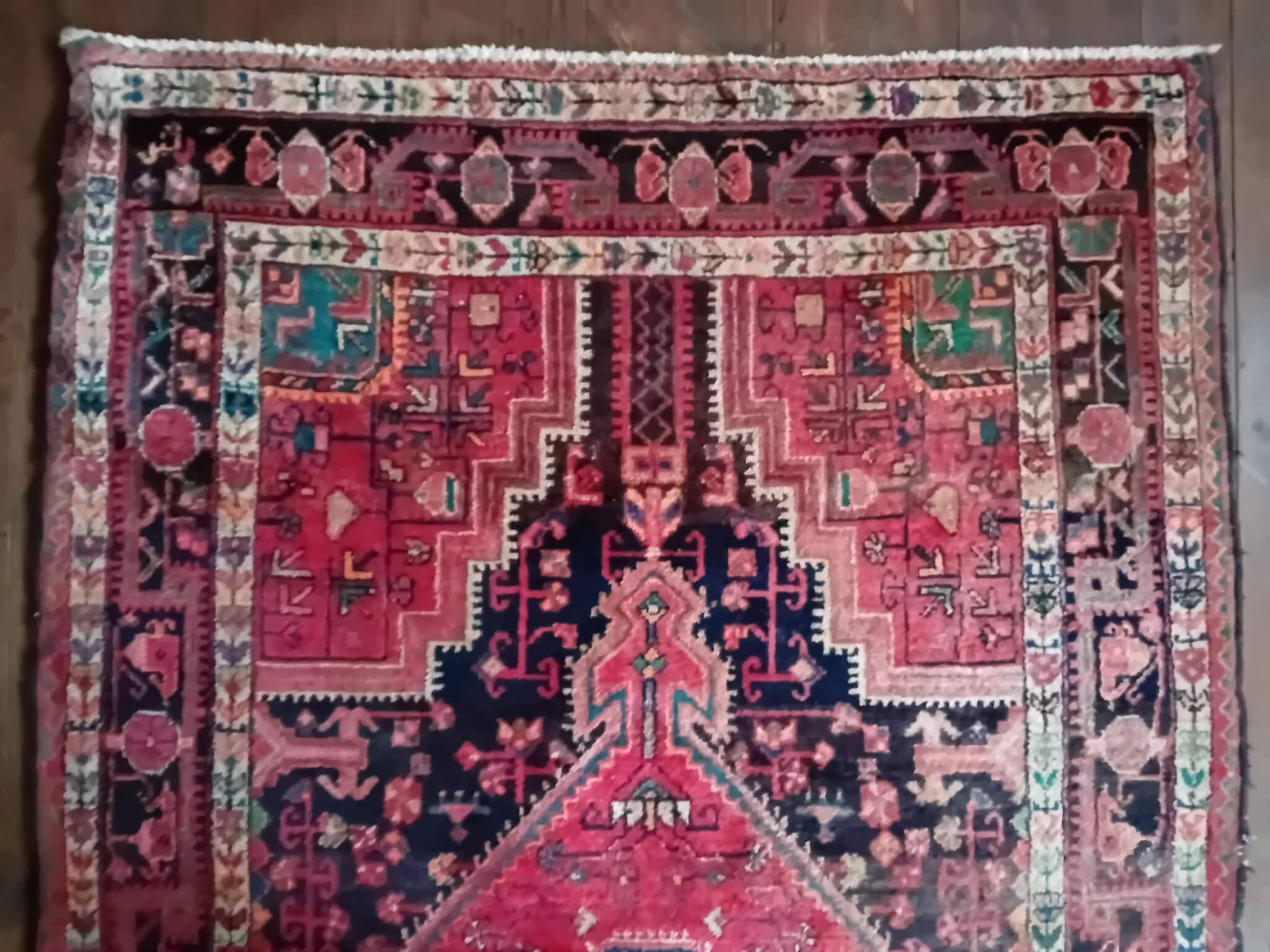 Handmade Tuyserkan Persian Rug 230x150cm