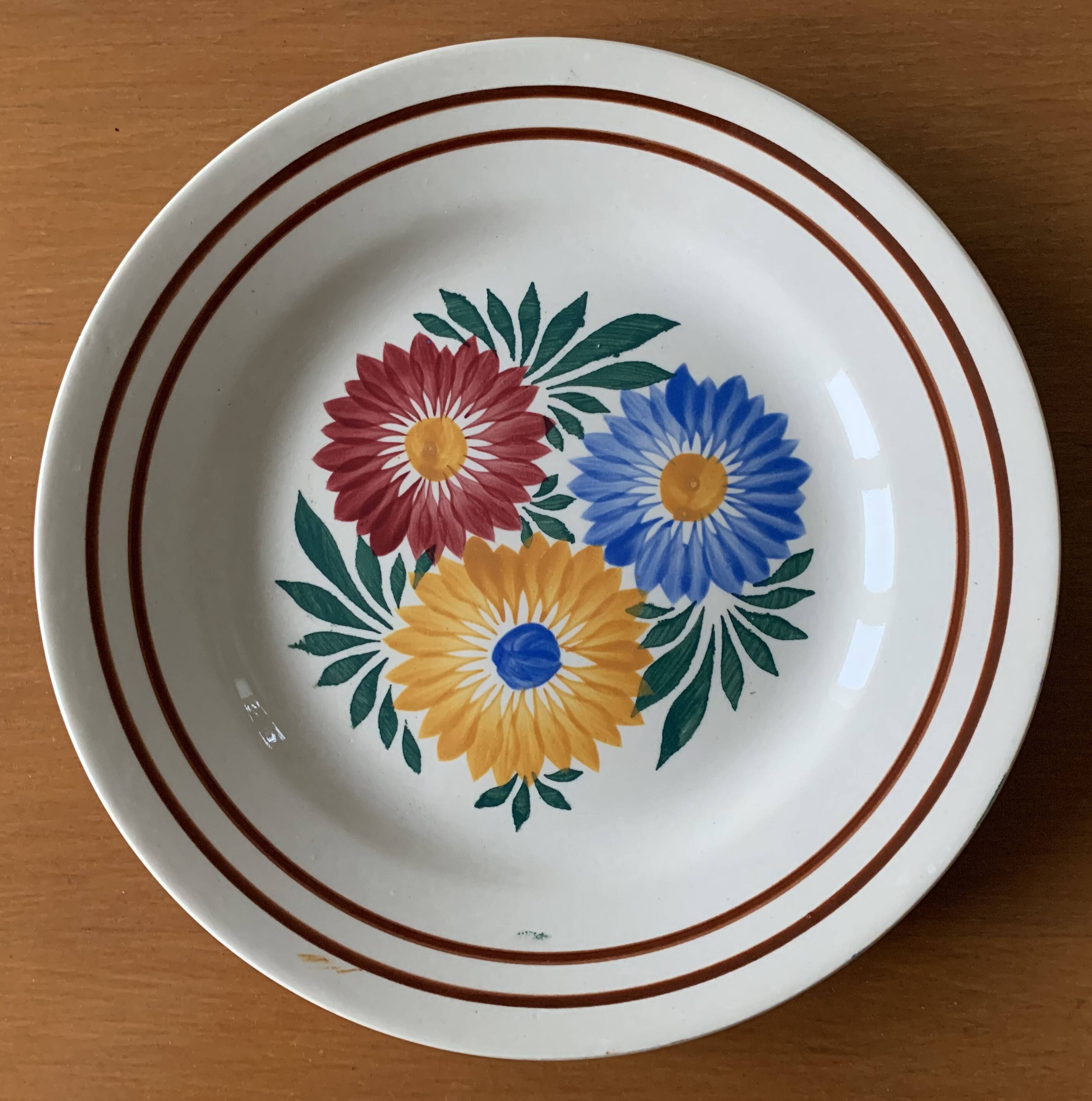 6 old earthenware dinner plates from Choisy-le-Roi