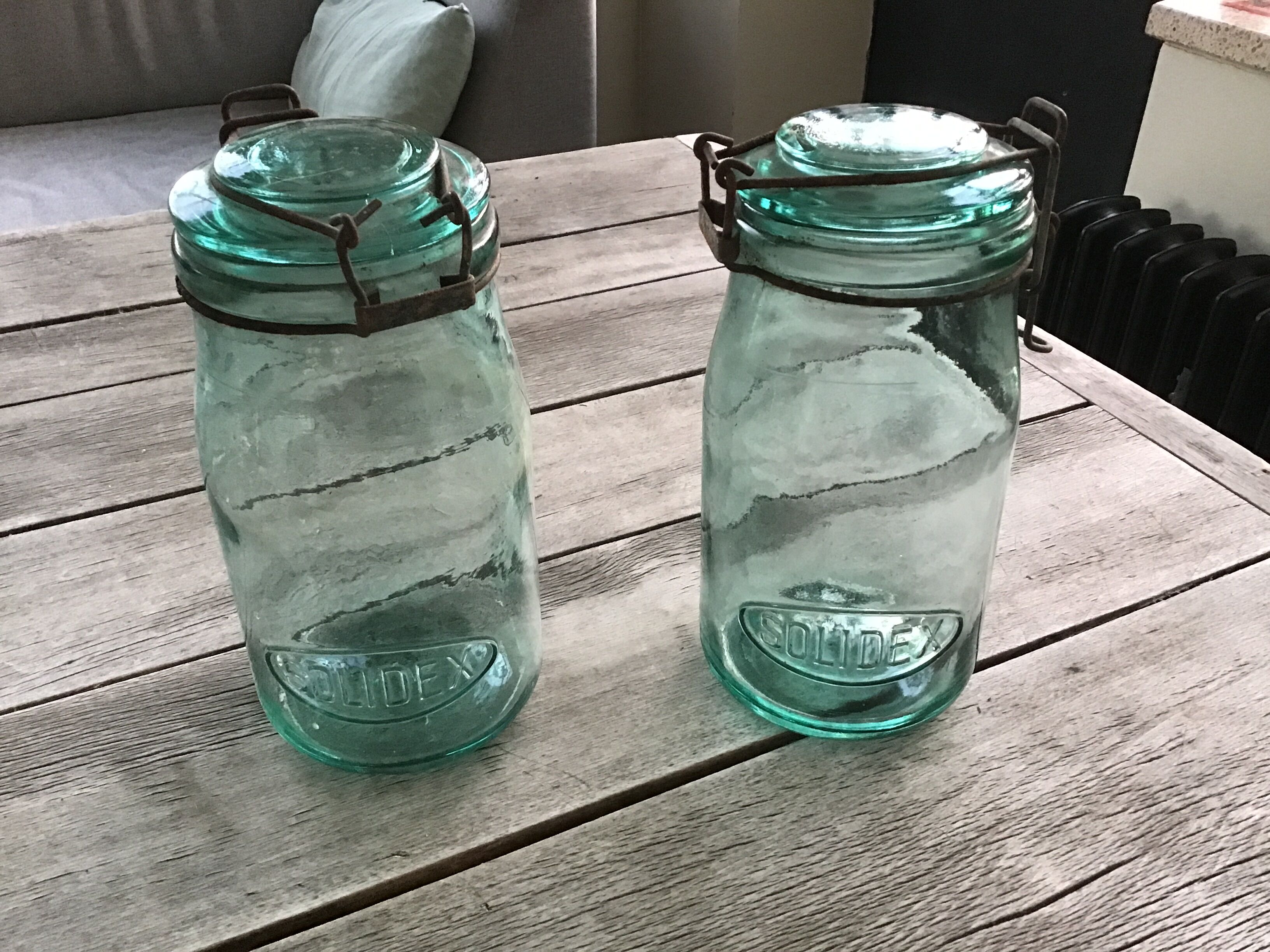 Solidx glass jar