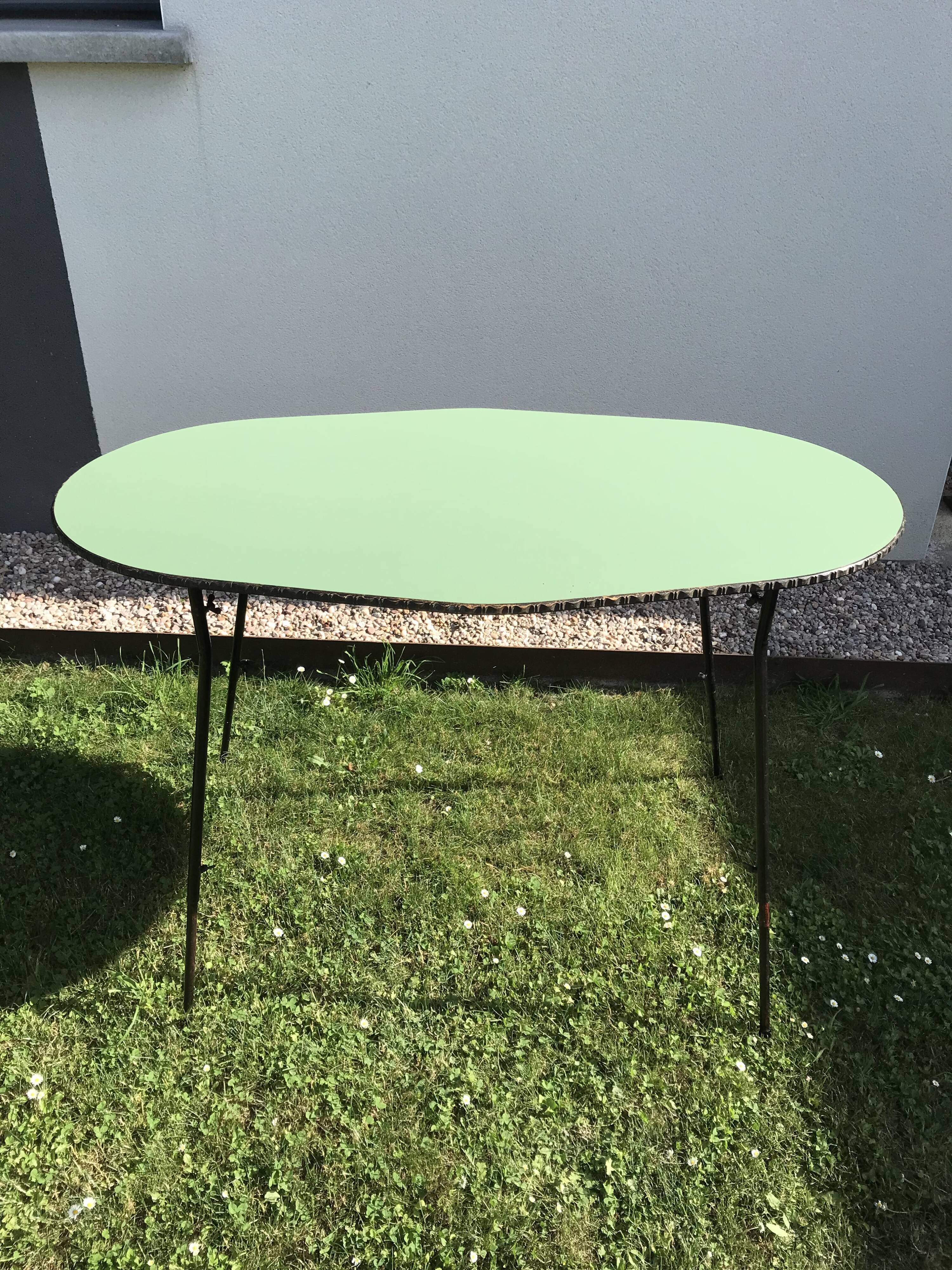 Vintage table adjustable in height 1970