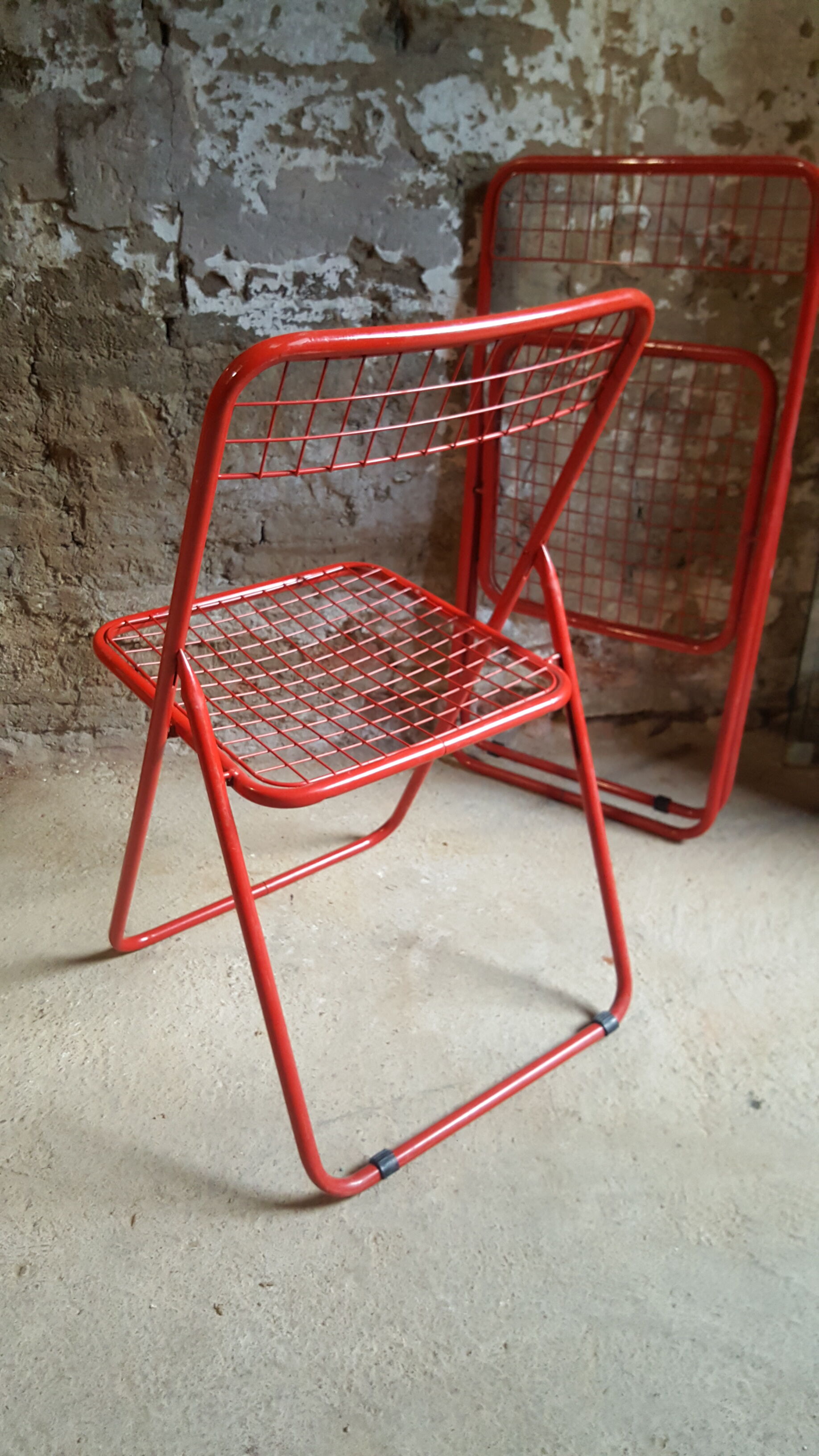 Folding chairs 80