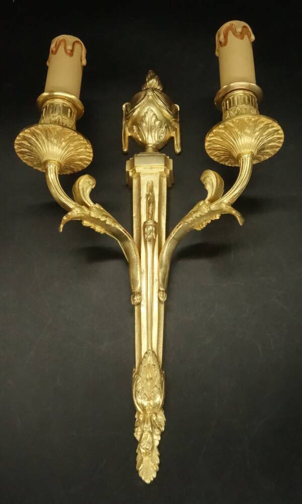 Pair of large Louis XVI style wall lights from the 19th century - gilded bronze