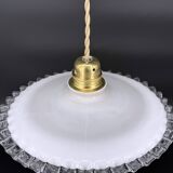 Pendant light in serrated opaline glass