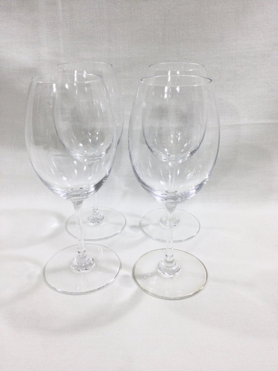 Set of 4 Baccarat balloon wine glasses
