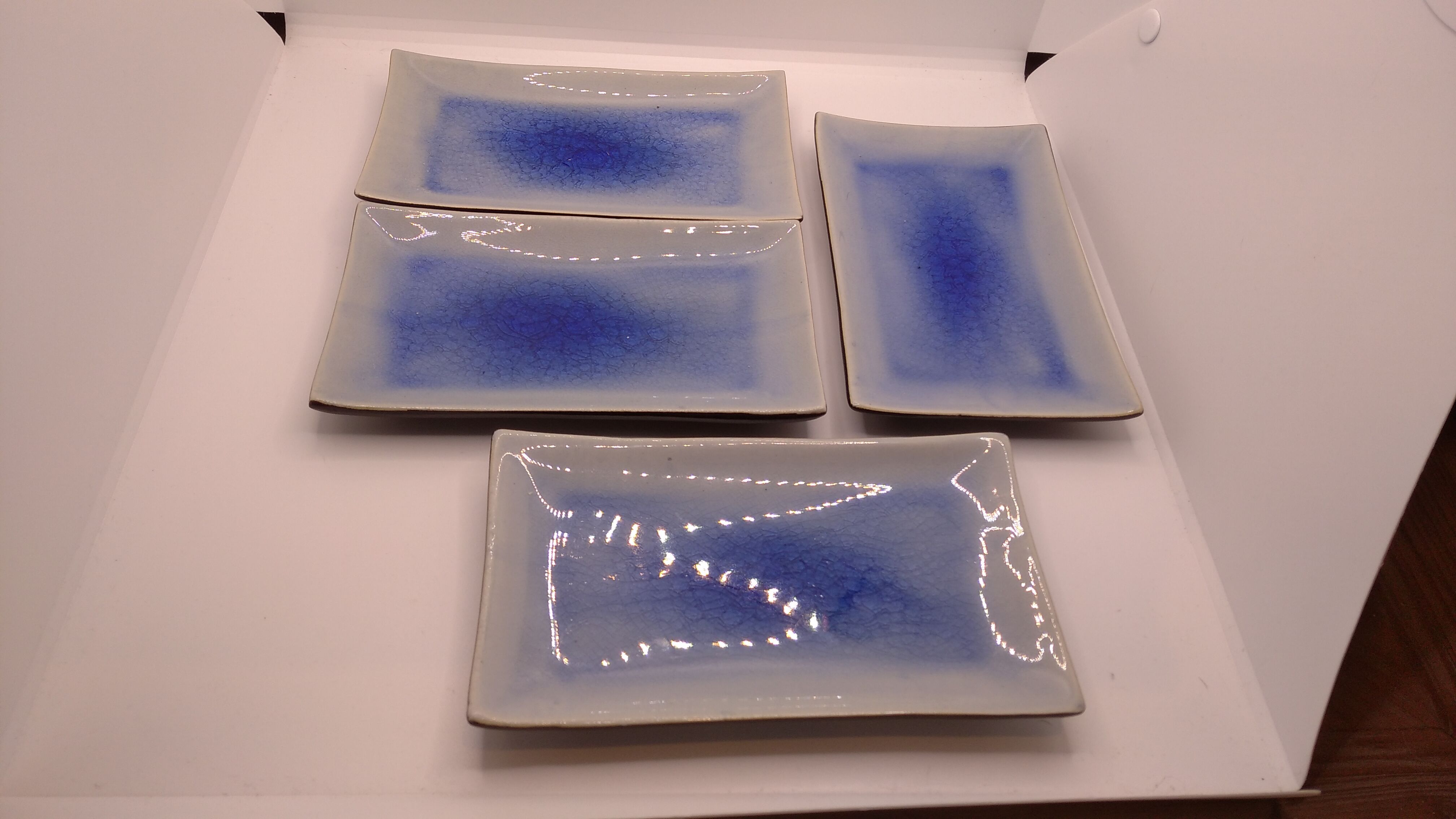 Rectangular ceramic ramekins