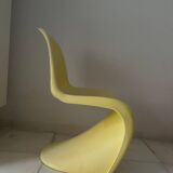 Pantone chairs