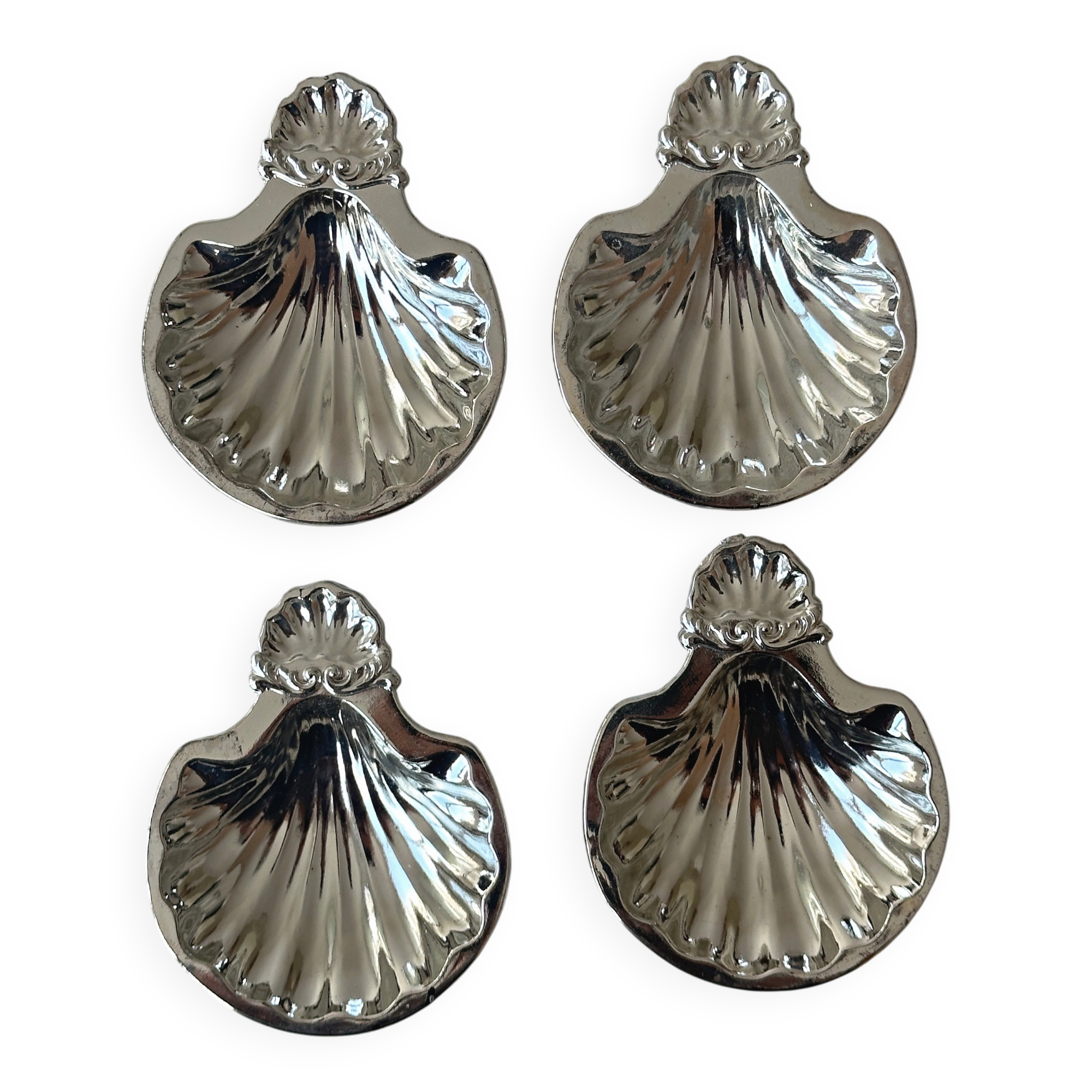 Lot de 4 mini coupelles coquillage en métal léger
