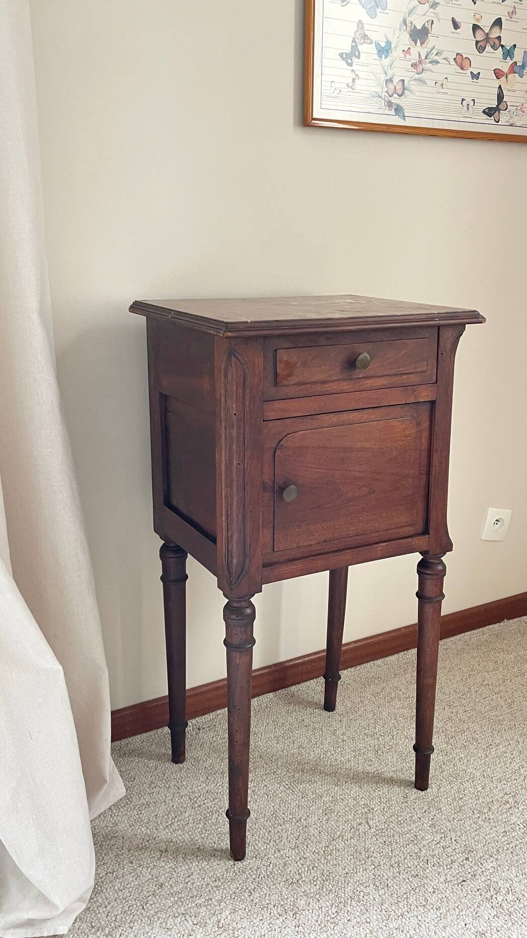 Antique bedside table in wood and marble