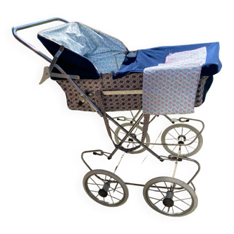 Old pram for doll