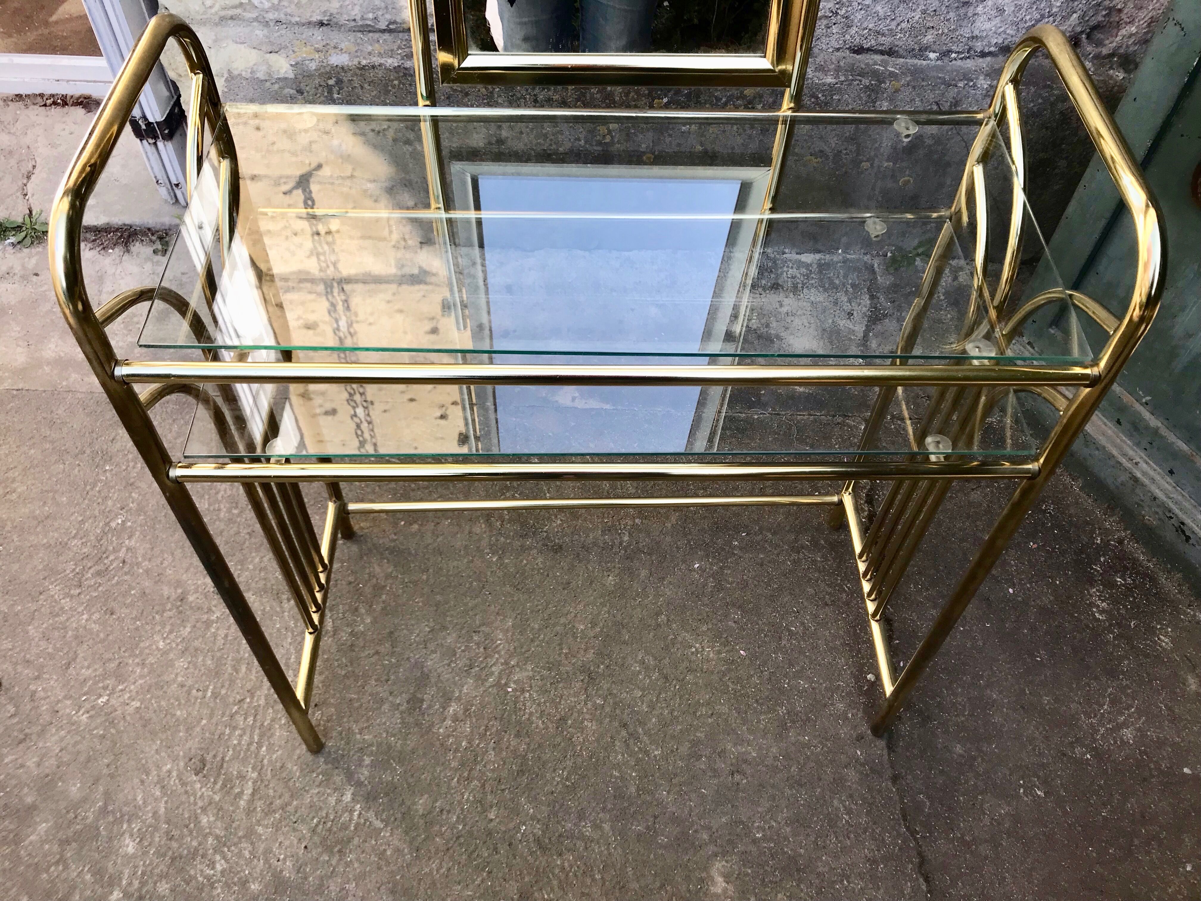 Golden dressing table and armchair