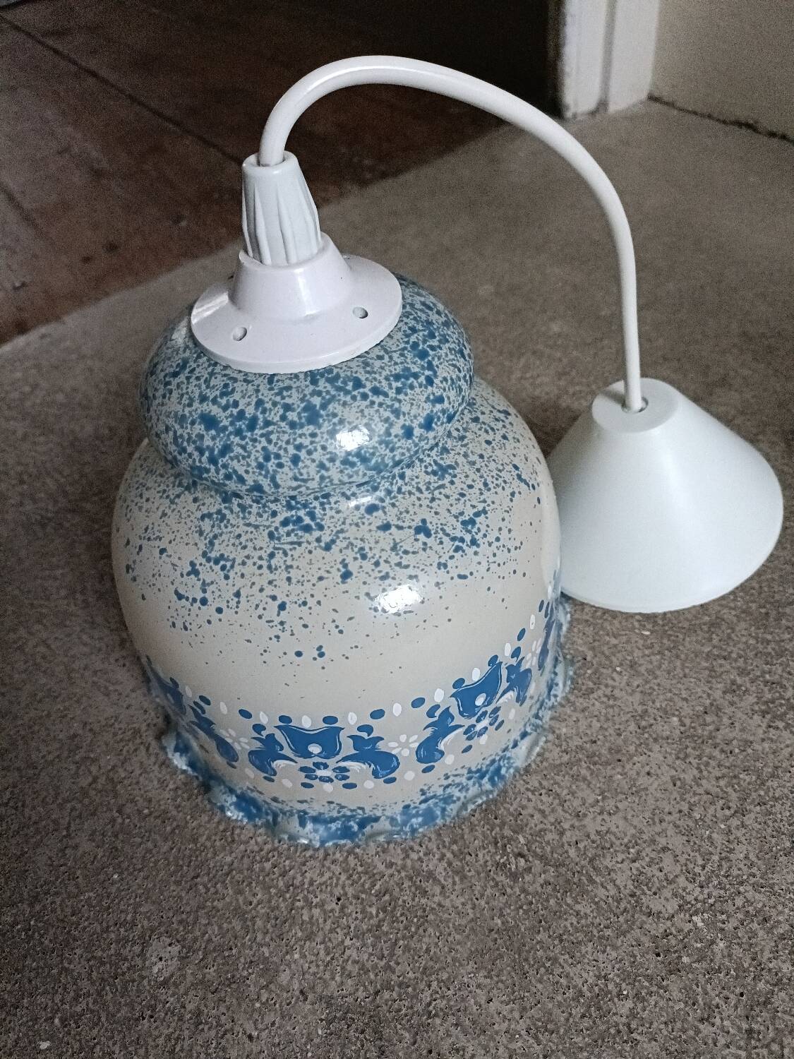 Vintage bath ball pendant