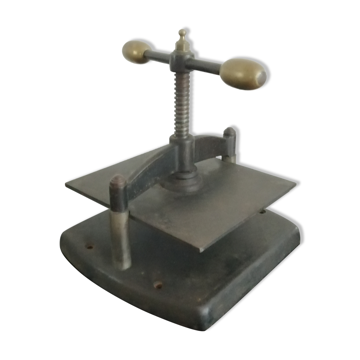 Old press for binding "Ravasse"