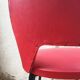 Chaise rouge tonneau