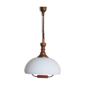 Suspension, design scandinave,