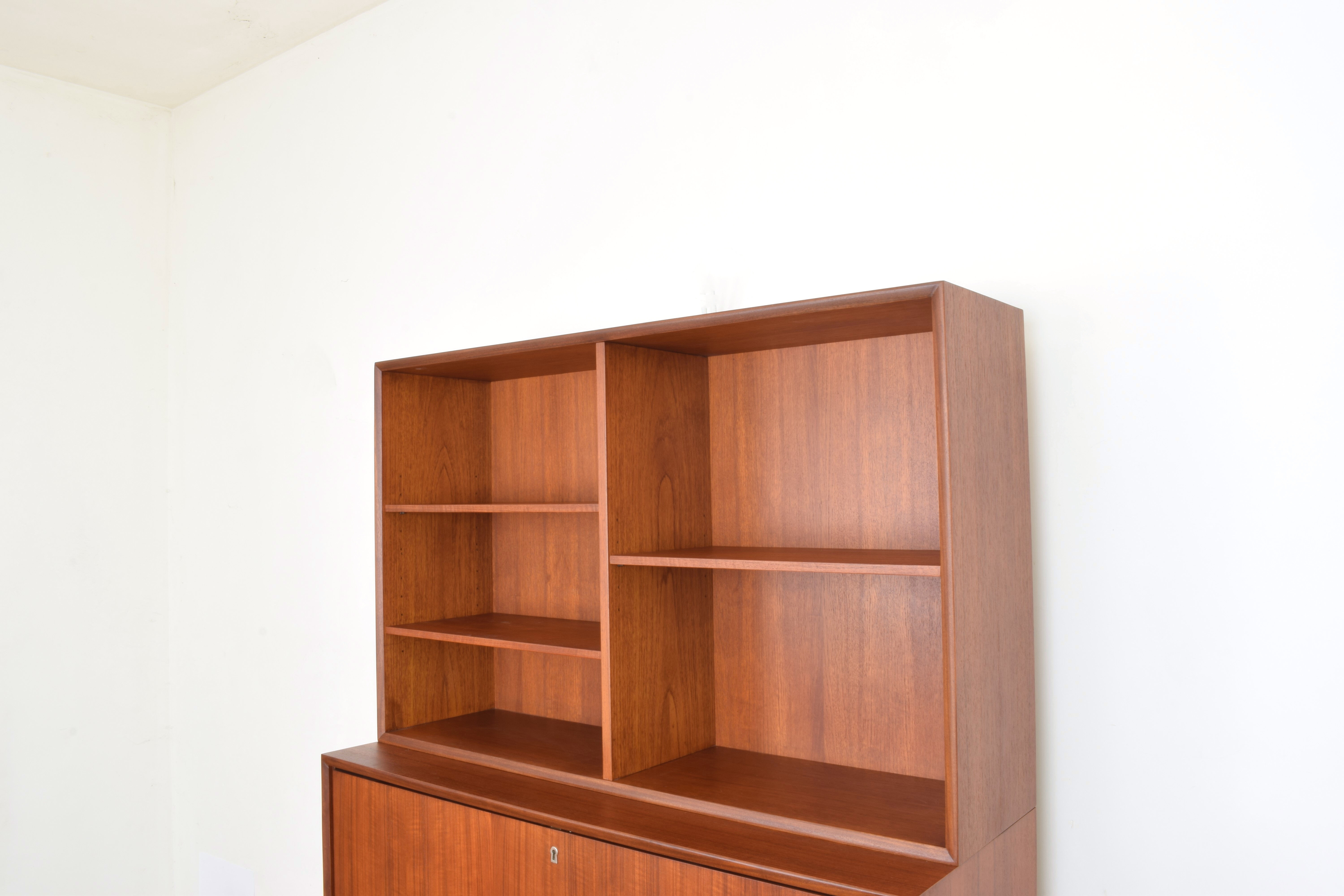 MTP Wall Unit by M. Grabiński