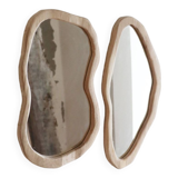 Duo of mirrors Meeting