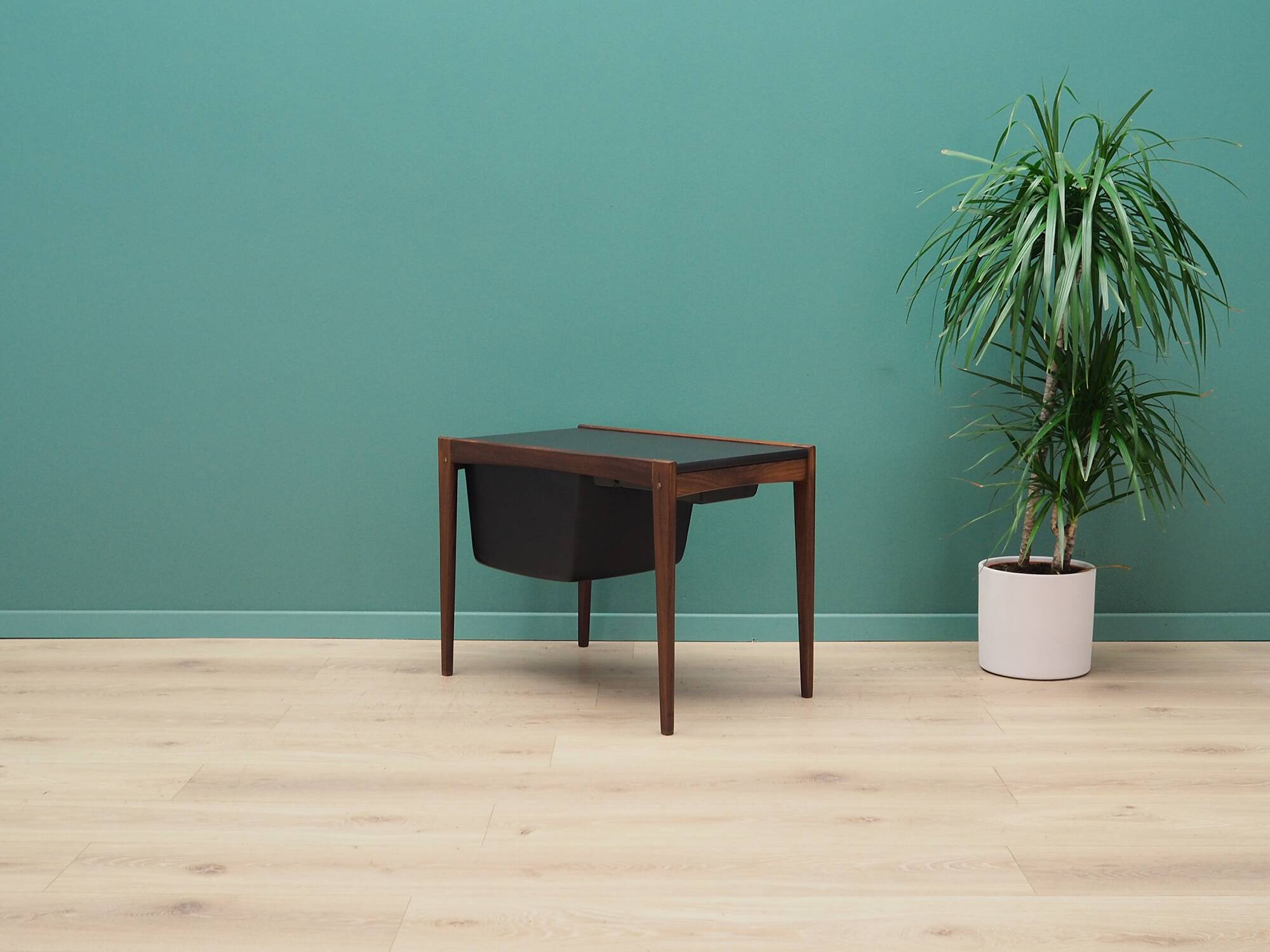 Teak sewing table, Danish design, 1960s, production: Denmark