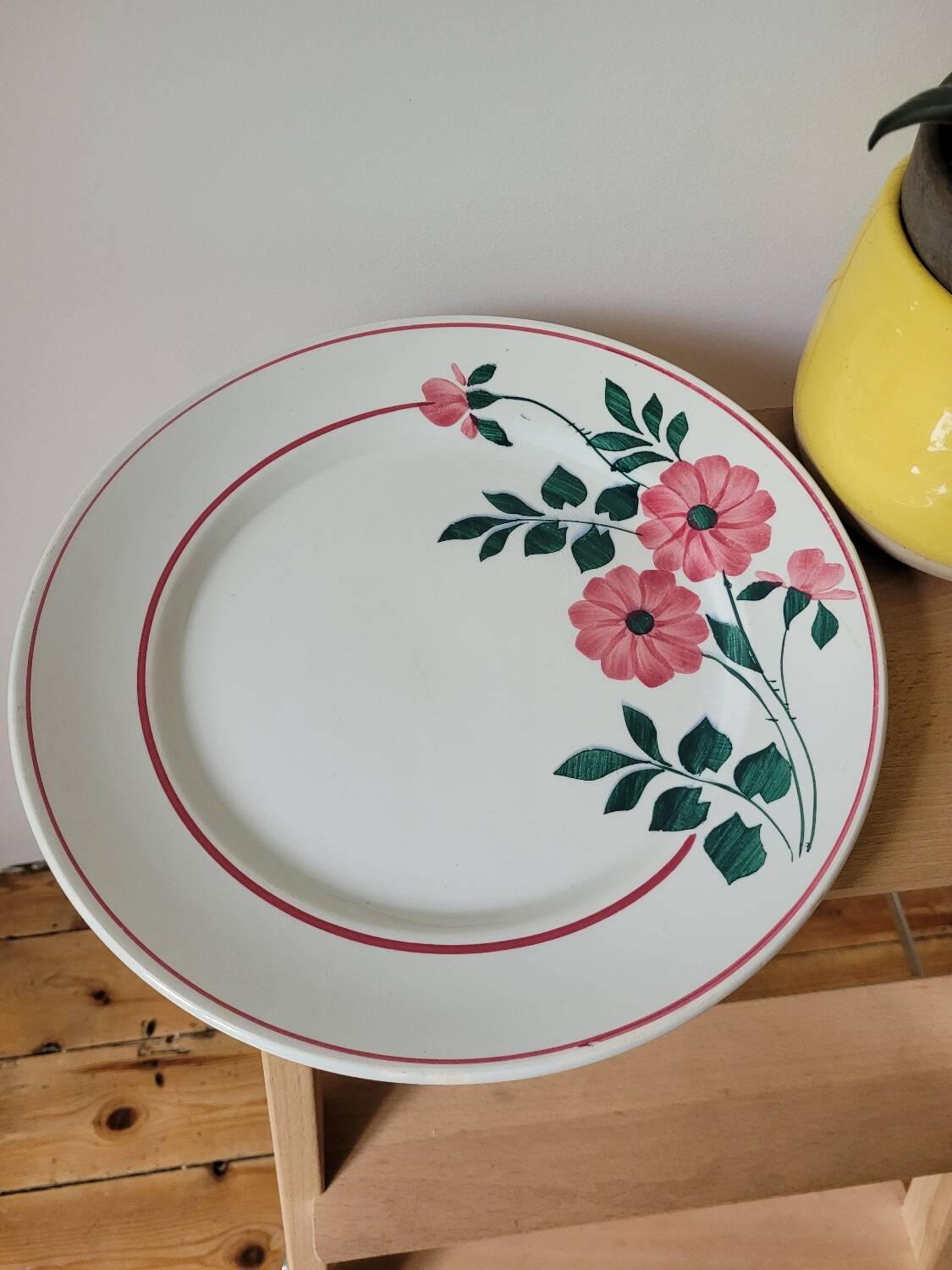 Large presentation plate Primerose Céranord Saint Amand