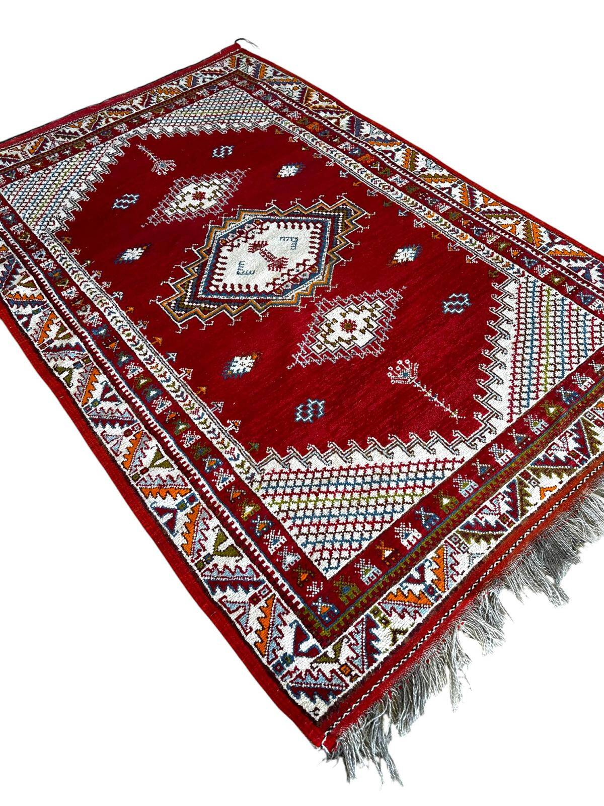 Handmade Tunisian rug 160cm x 245cm