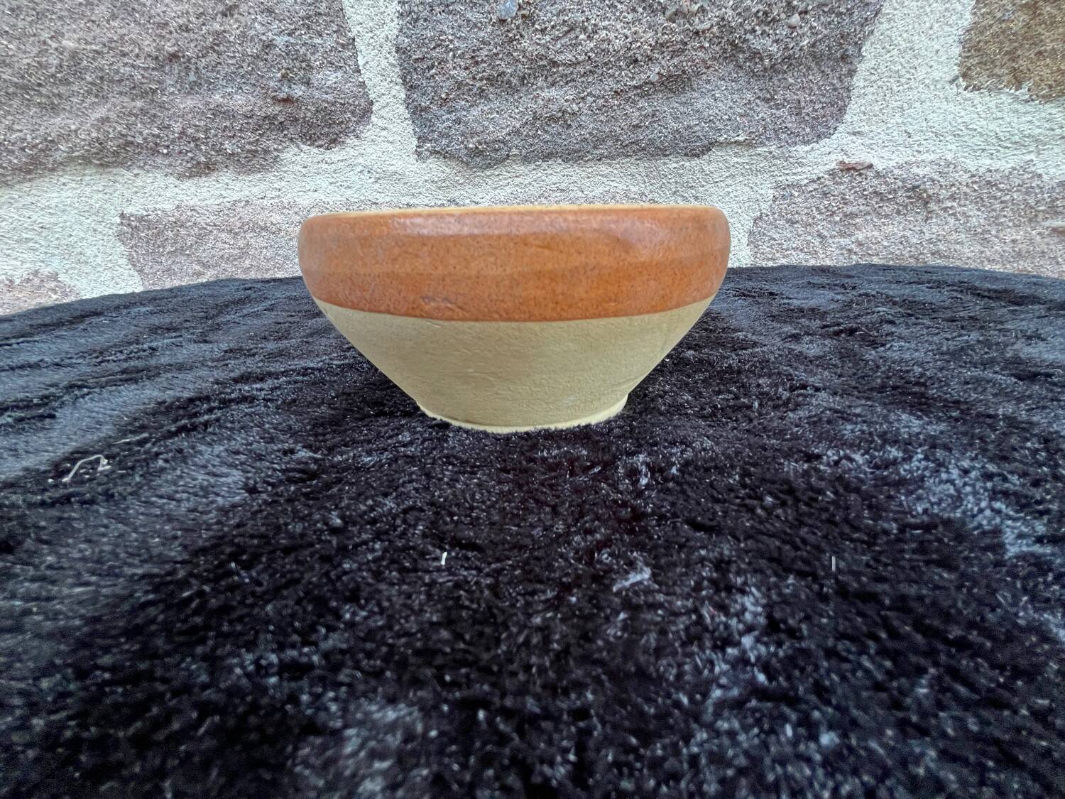 Stoneware salad bowl