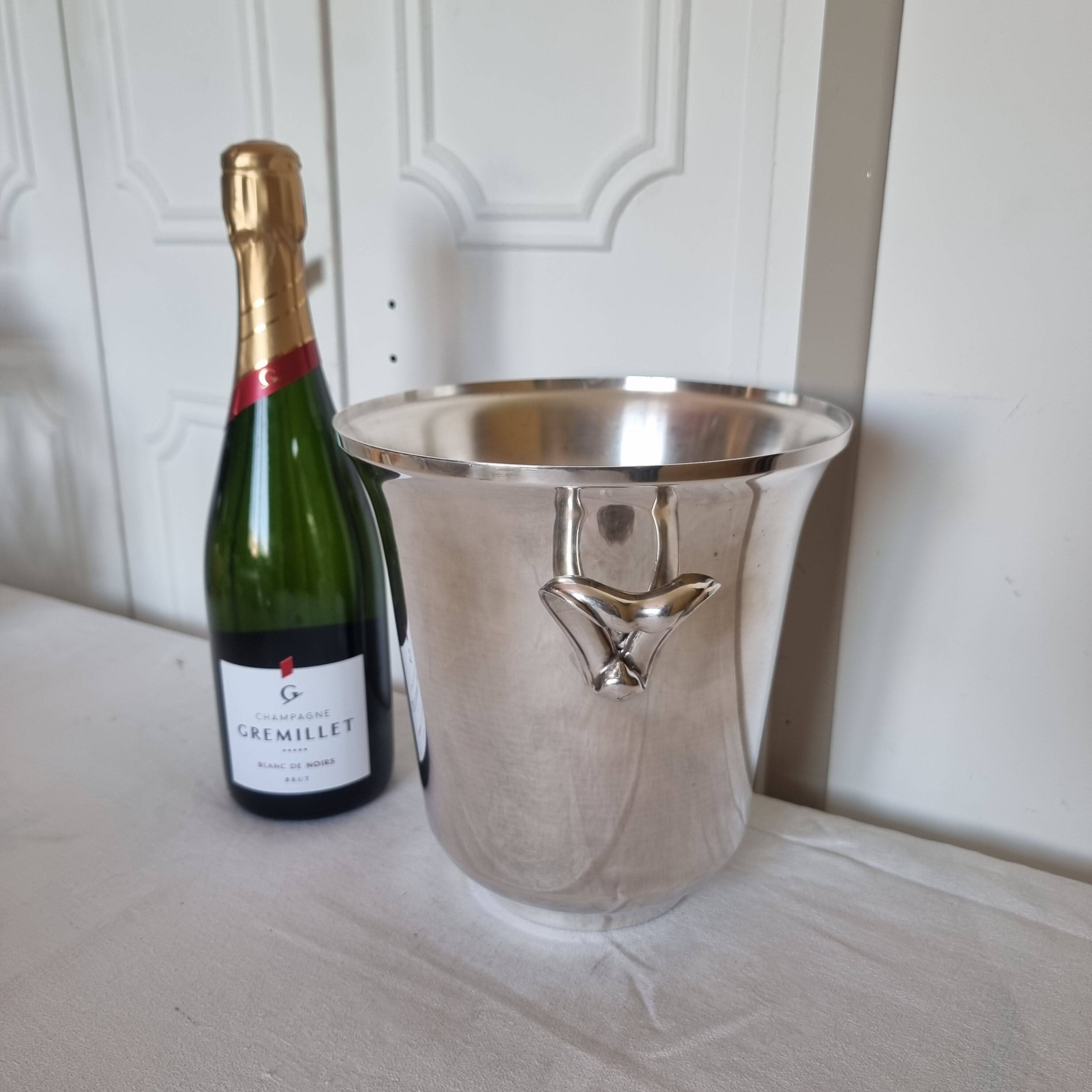 Elegant 1960s Art Deco silver-plated champagne bucket