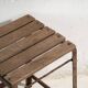 Tabouret industriel ancien en bois de pin et fer – Europe centrale, vers 1950