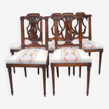 Suite de 5 chaises lyres en acajou