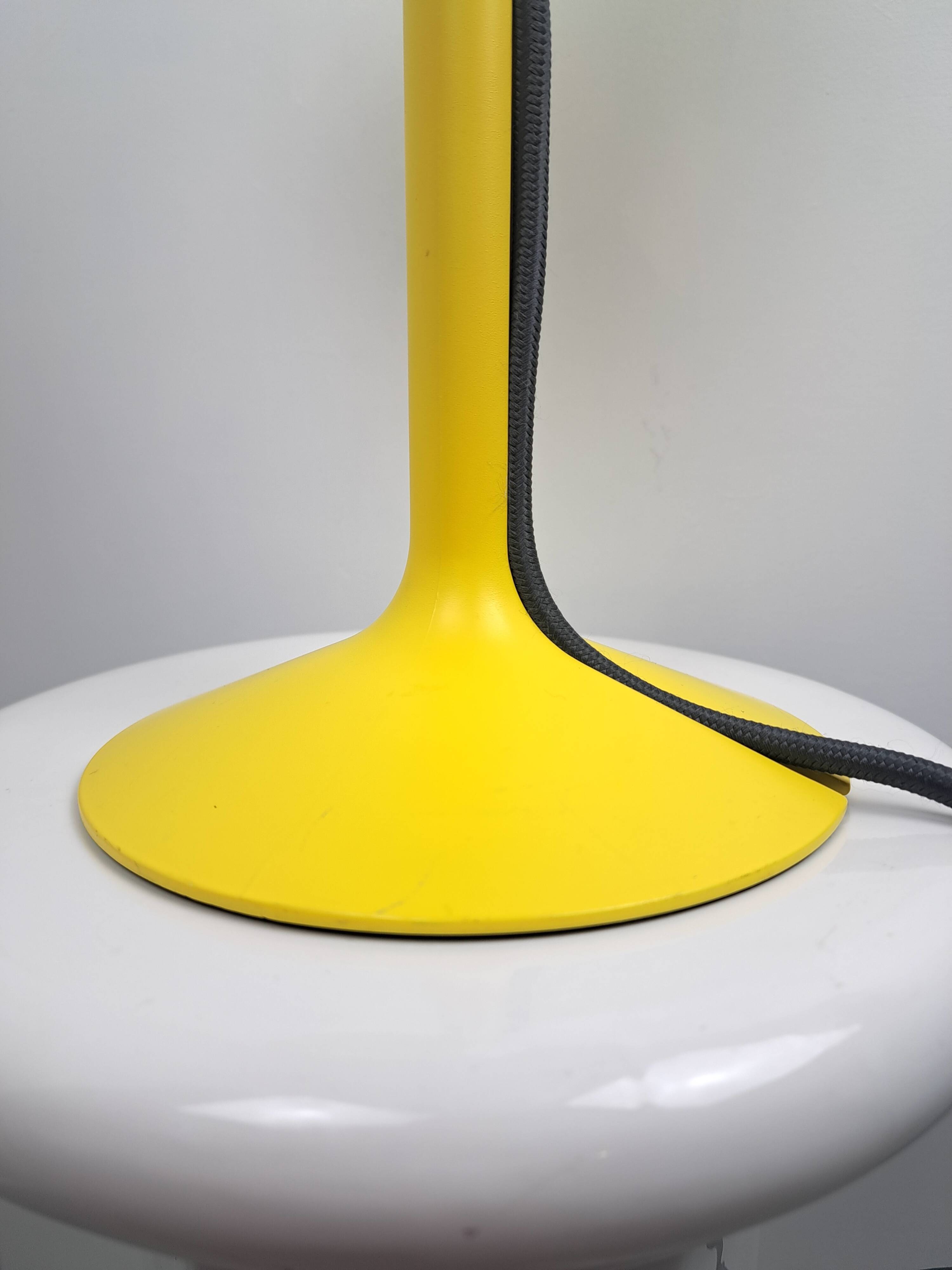 Vintage Piculet space age lamp