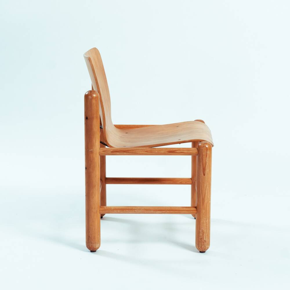 2 Knud Friis & Elmar Moltke Nielsen (Friis & Moltke) Pine dining Chairs