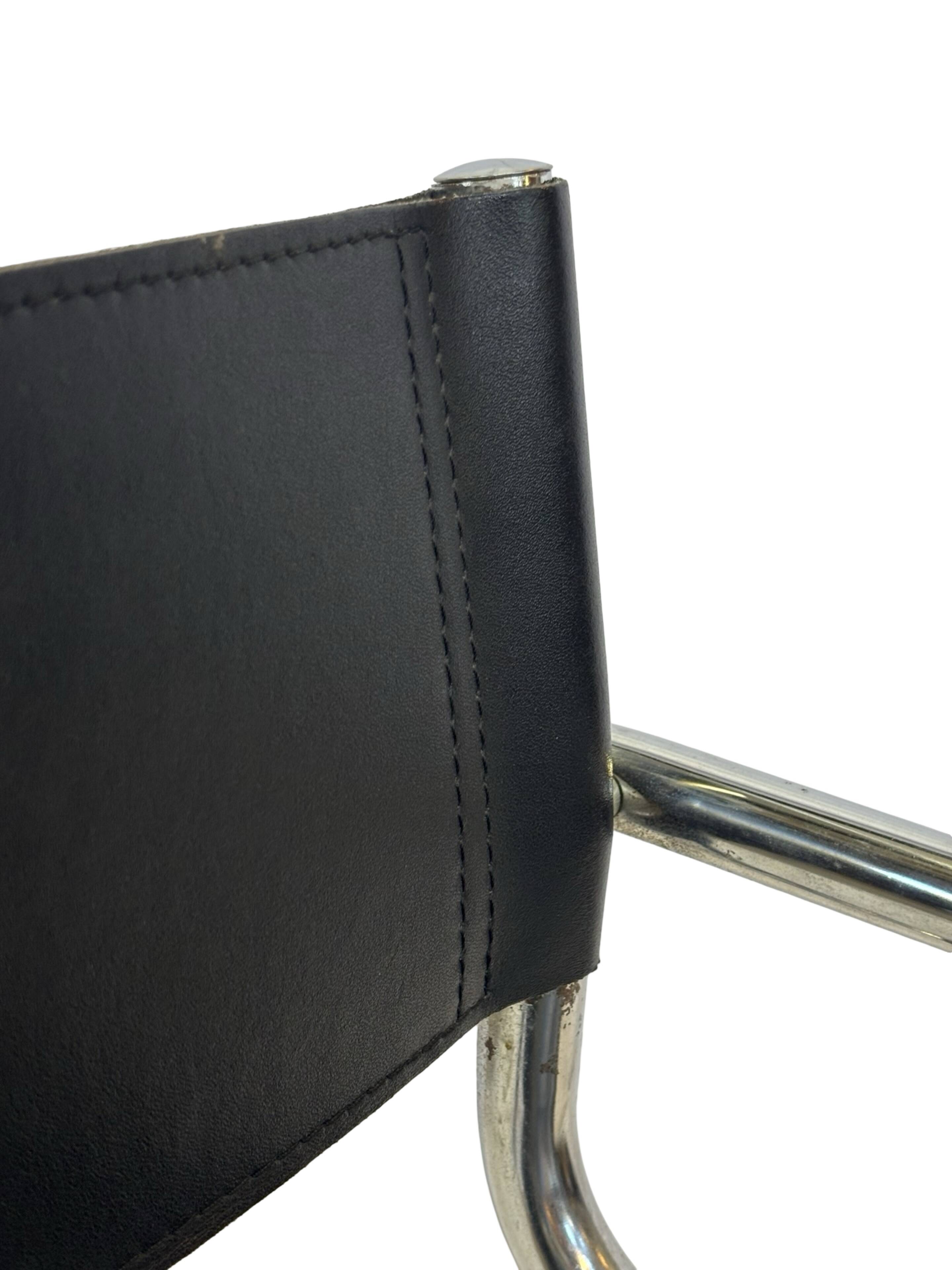 Tabouret de bar vintage en cuir noir et chrome, Italie