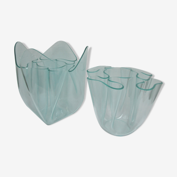 Deux vases mouchoirs Guzzini plexiglas lucite design années 70