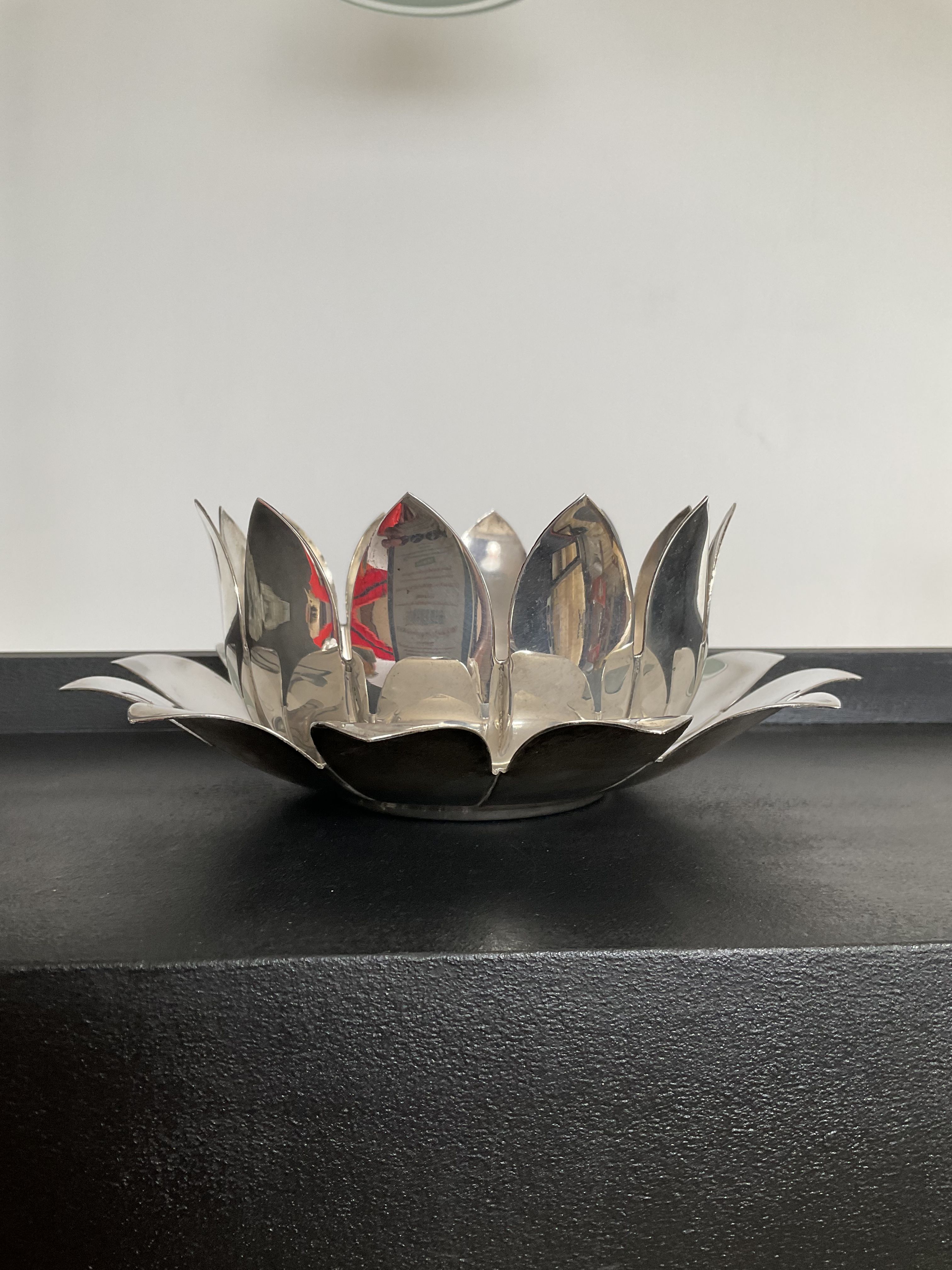 Empty Lotus pocket in silver metal Italy 70s