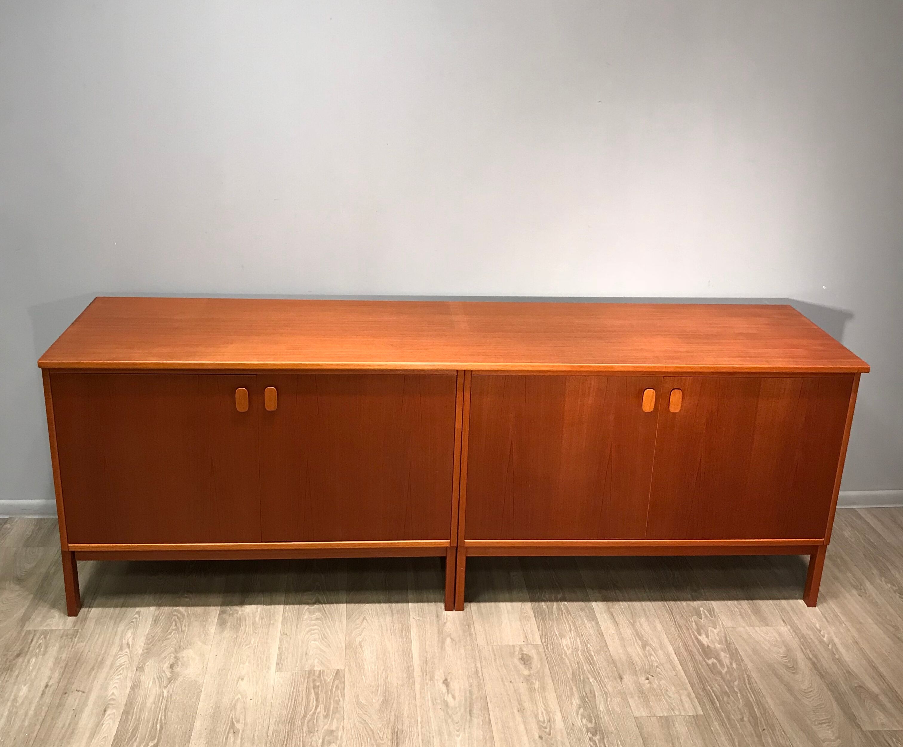 Sideboard long vintage teck Ulferts Sweden 60/70’