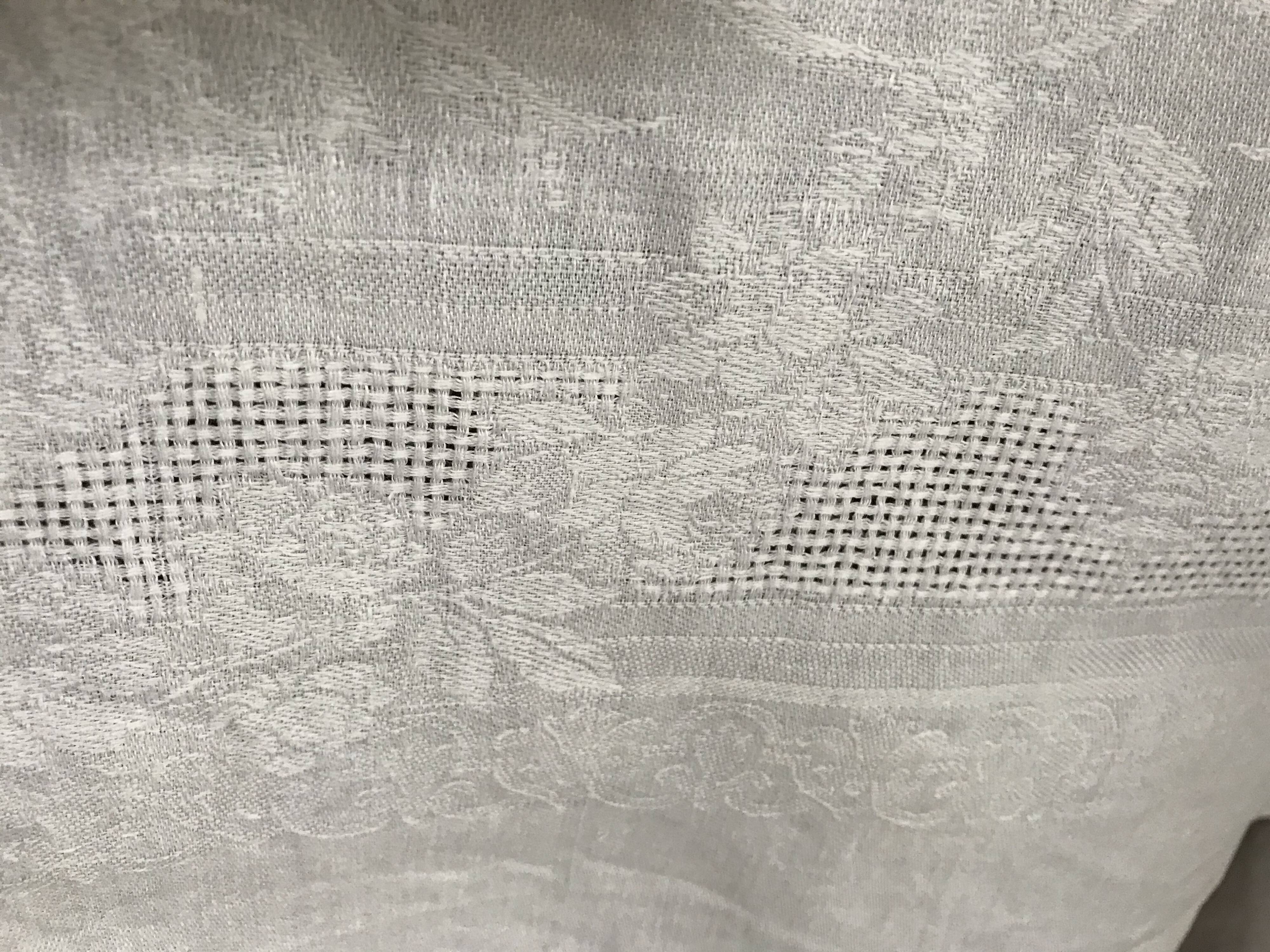Damask tablecloth 170x148