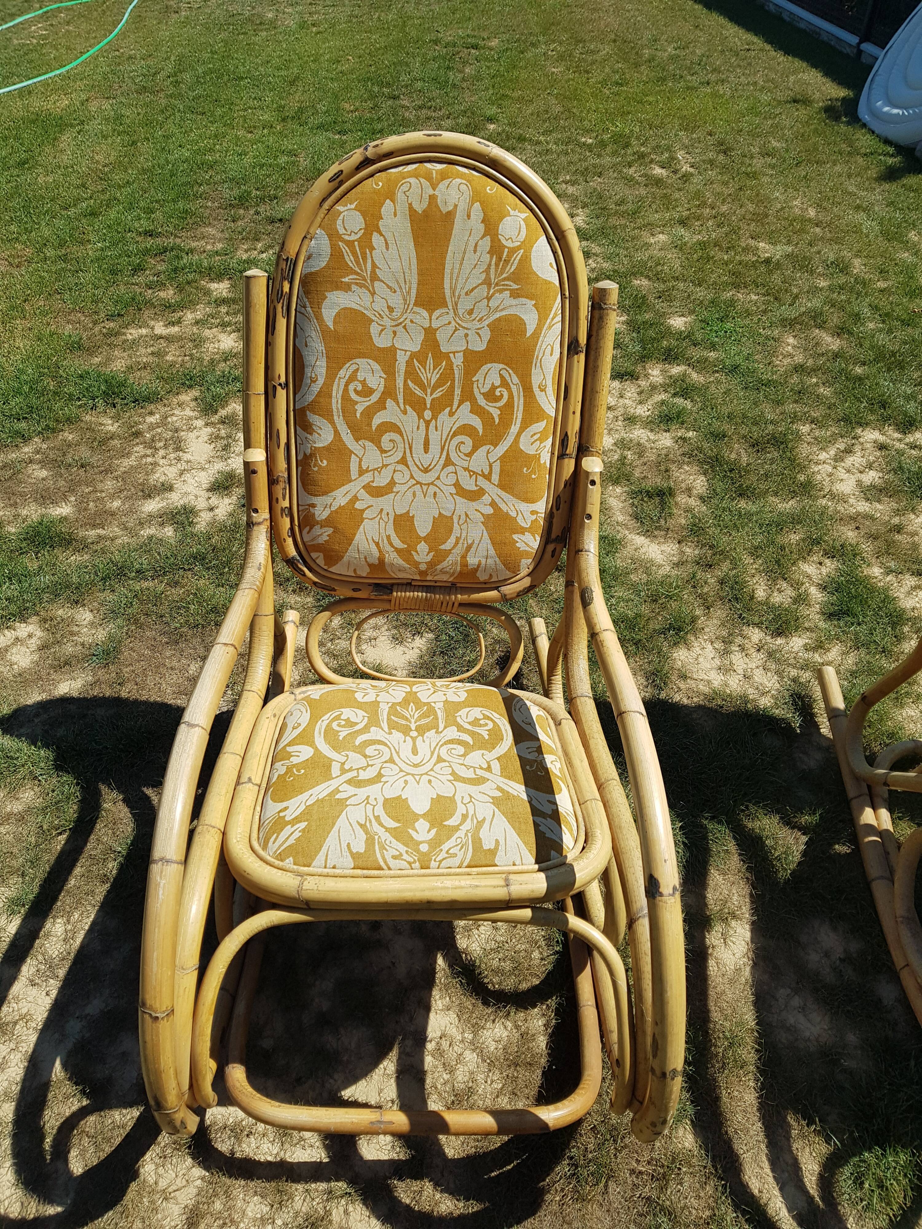 Set of 2 bamboo rocking chairs, yellow fabric with arabesques