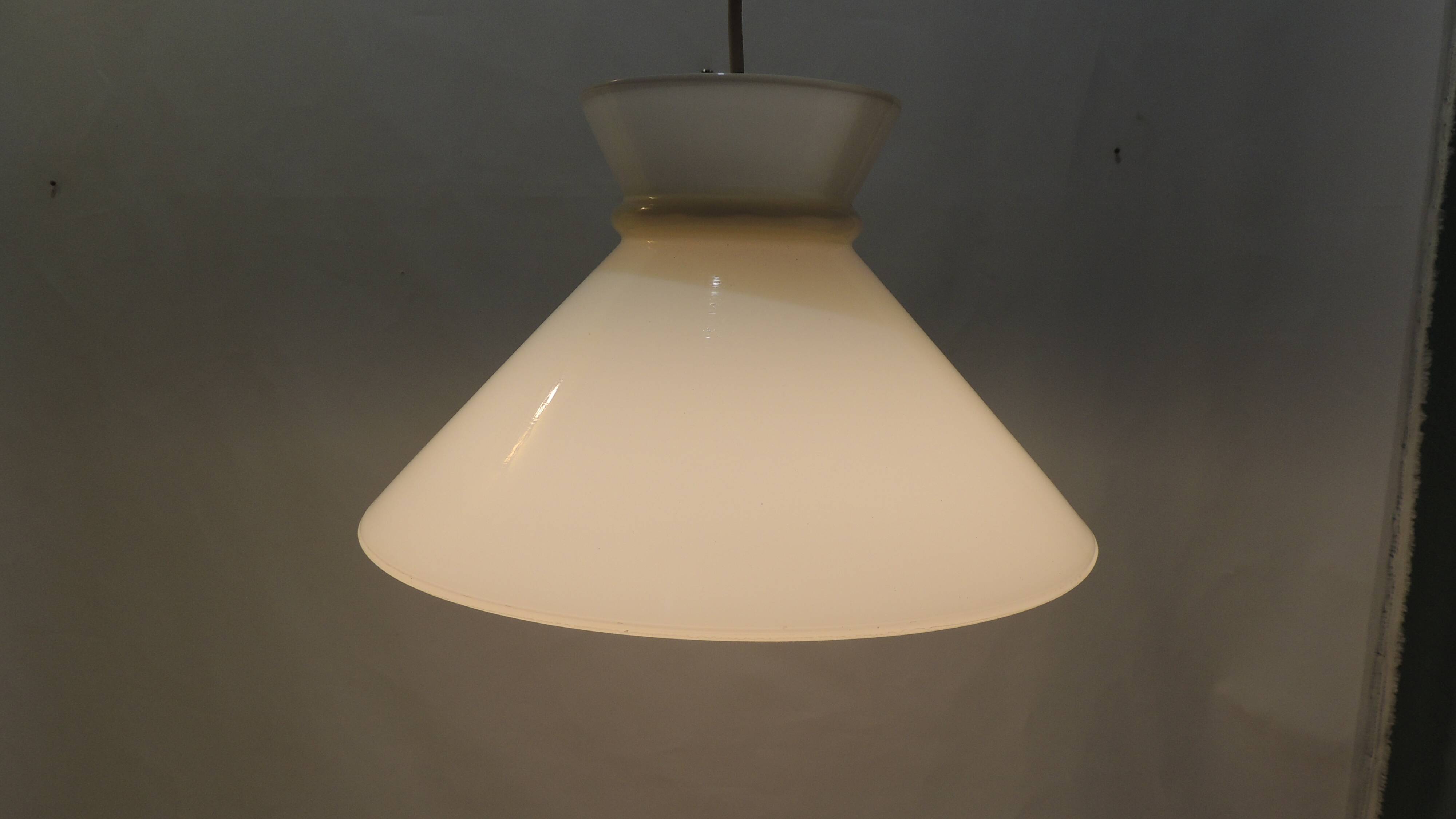 Suspension opaline blanche/vintage