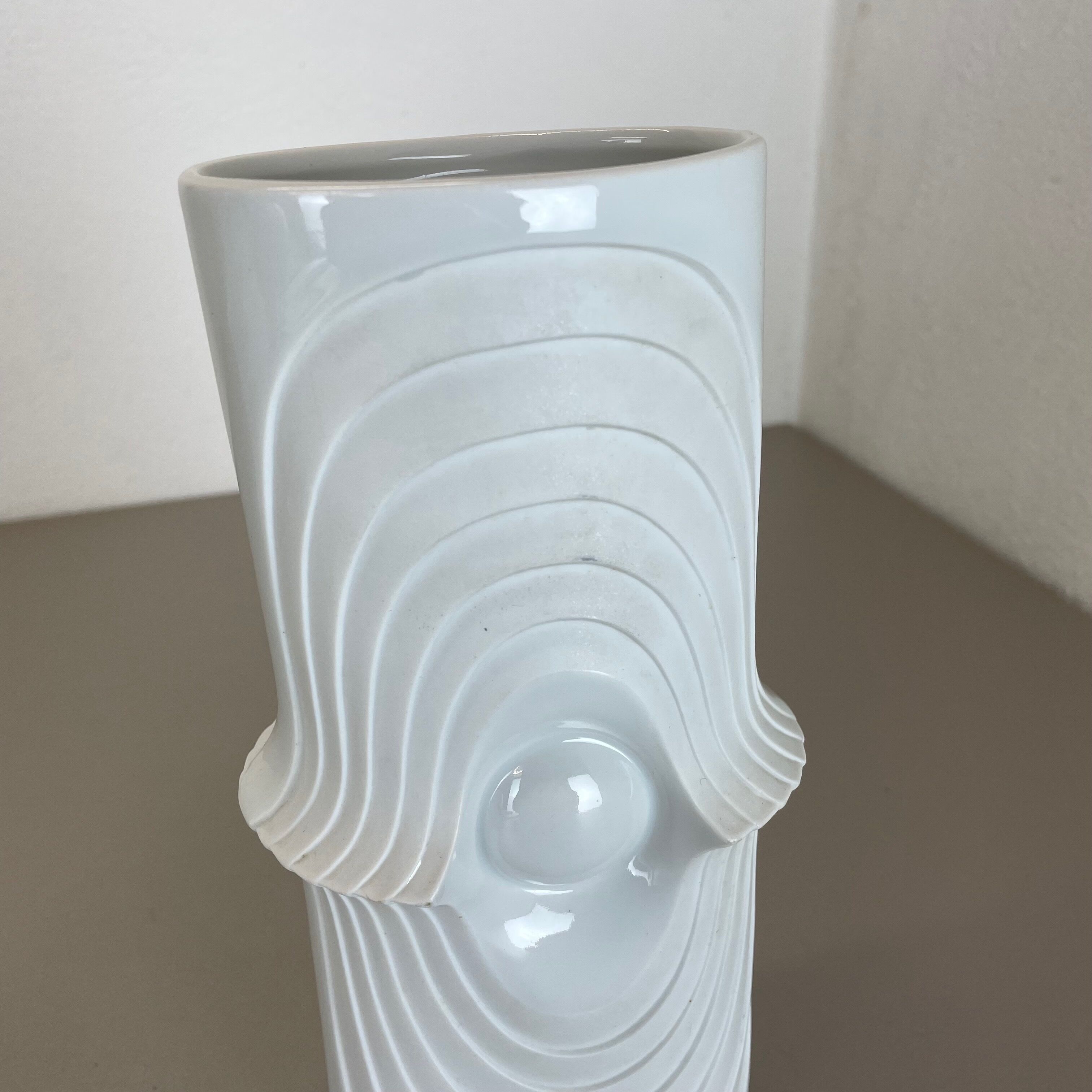 Set of 2 original porcelain op art vase made by Royal Bavaria Kpm Germany, 1970s
