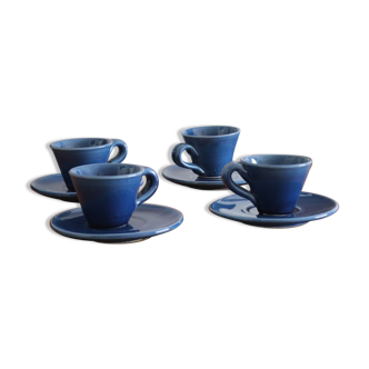 4 tasses et soucoupes bleu nuit atelier Vallauris