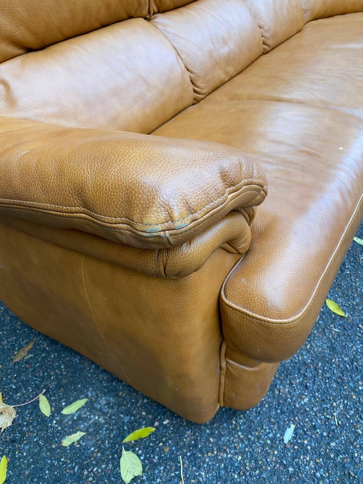 Large 6-seater corner sofa in cognac brown genuine leather