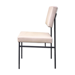 Chaise modèle P60 de