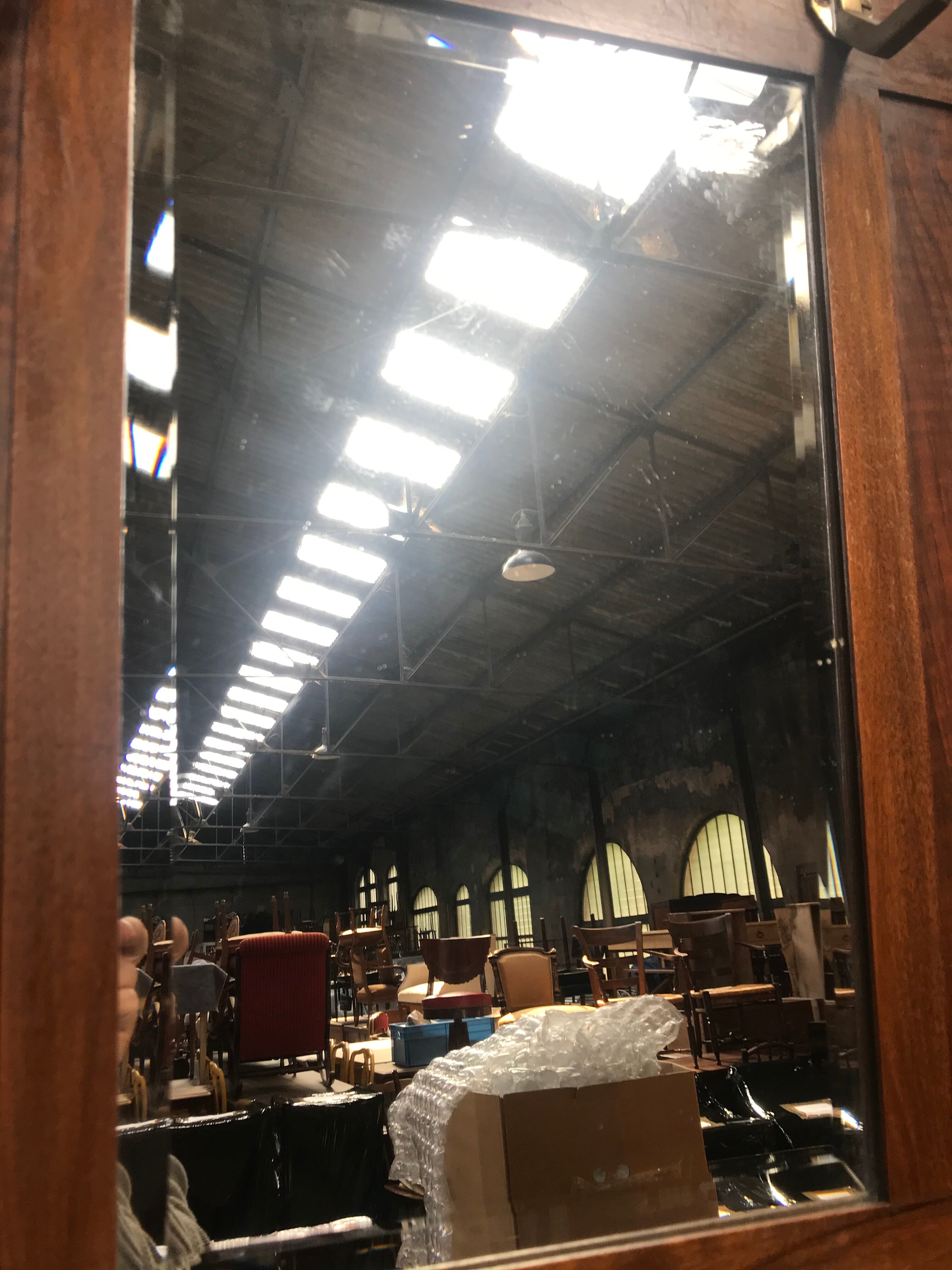 Period art deco in walnut veneer