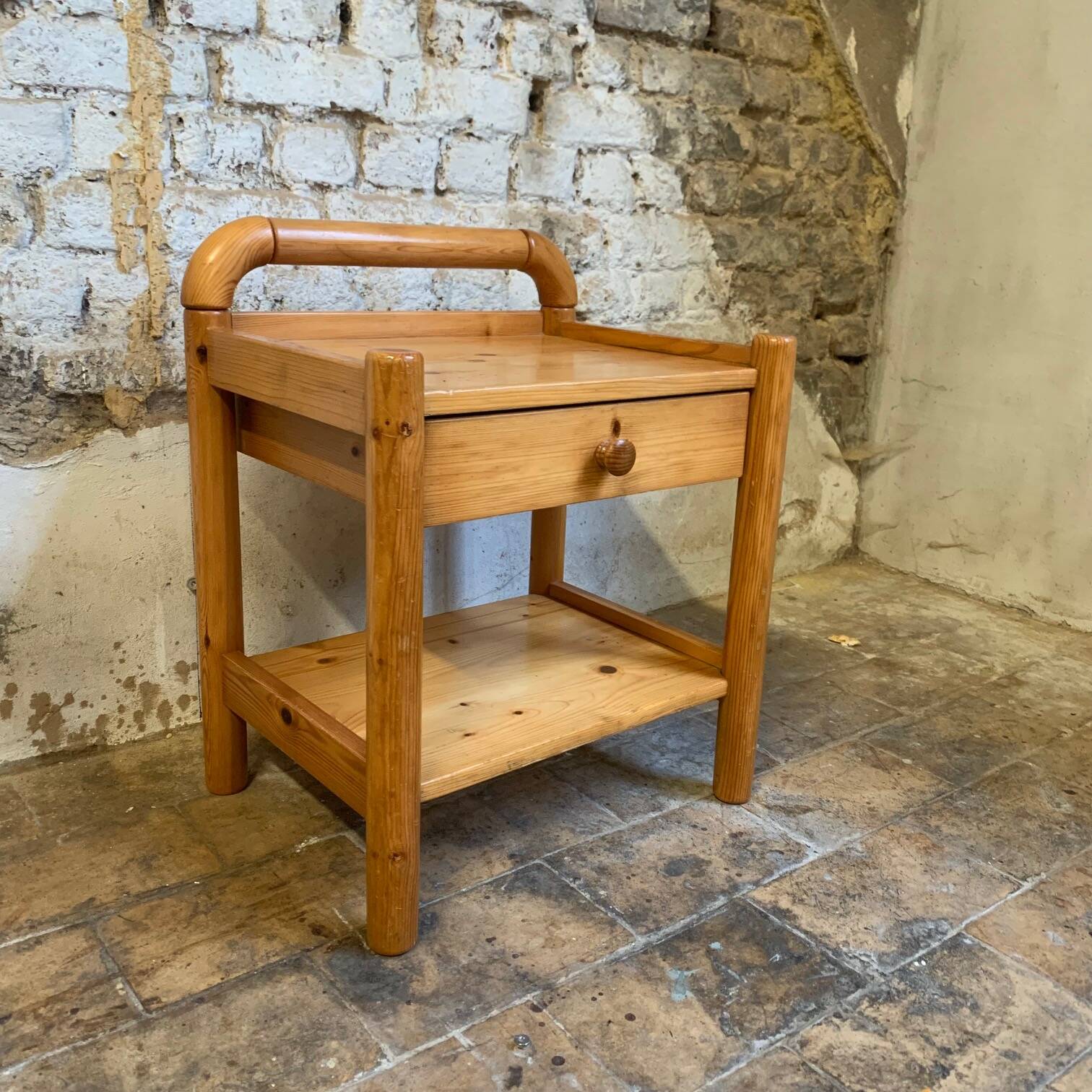 Pair of solid pine nightstands, Circa 1980s