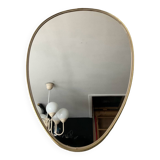 Asymmetrical free-form mirror from the 60s-70s