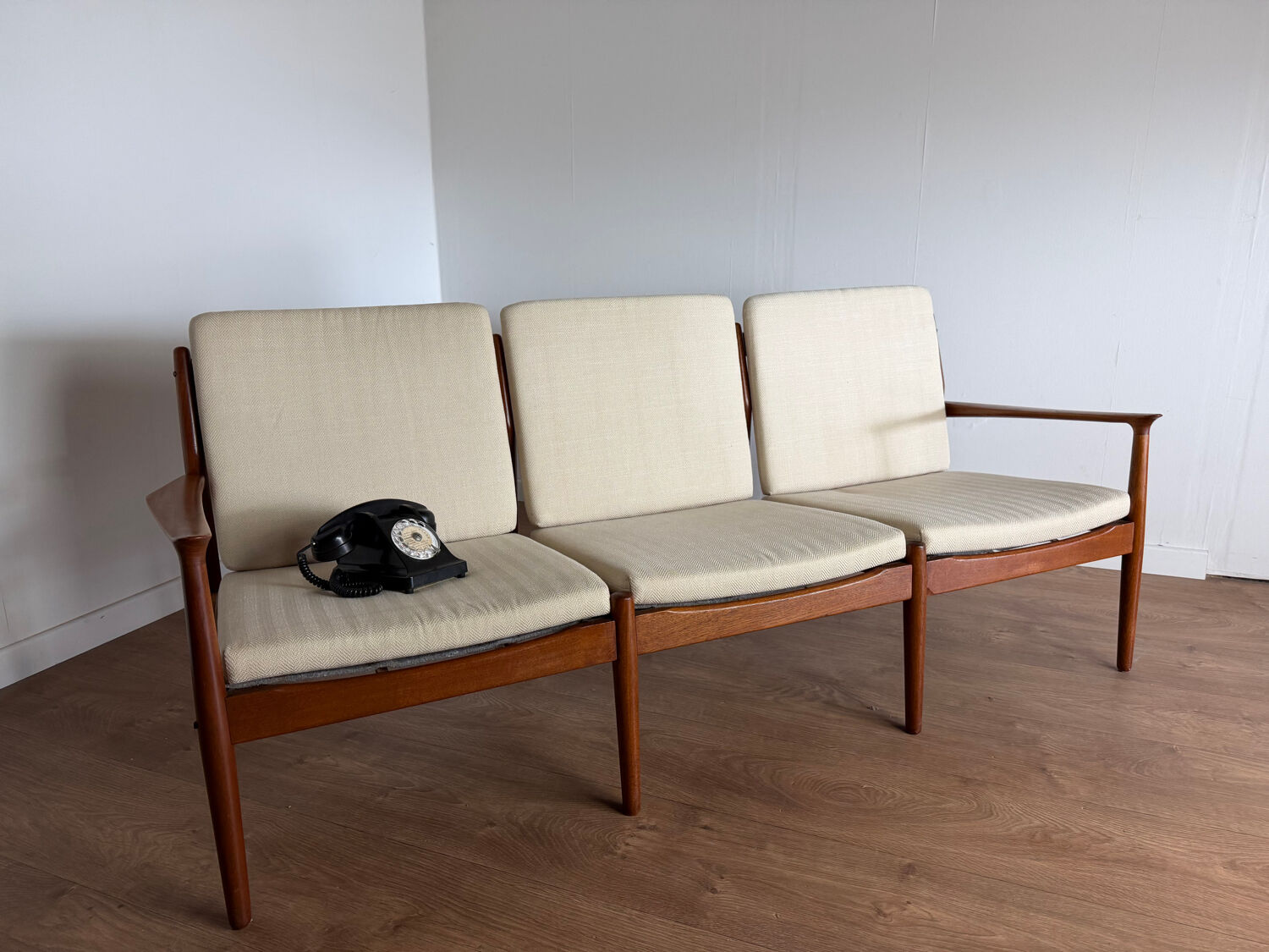 Scandinavian banquette in the style of Sven Ellekaer Eriksen from the 1960s.