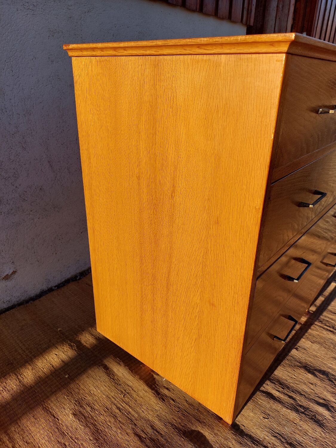 Solid wood chest of drawers