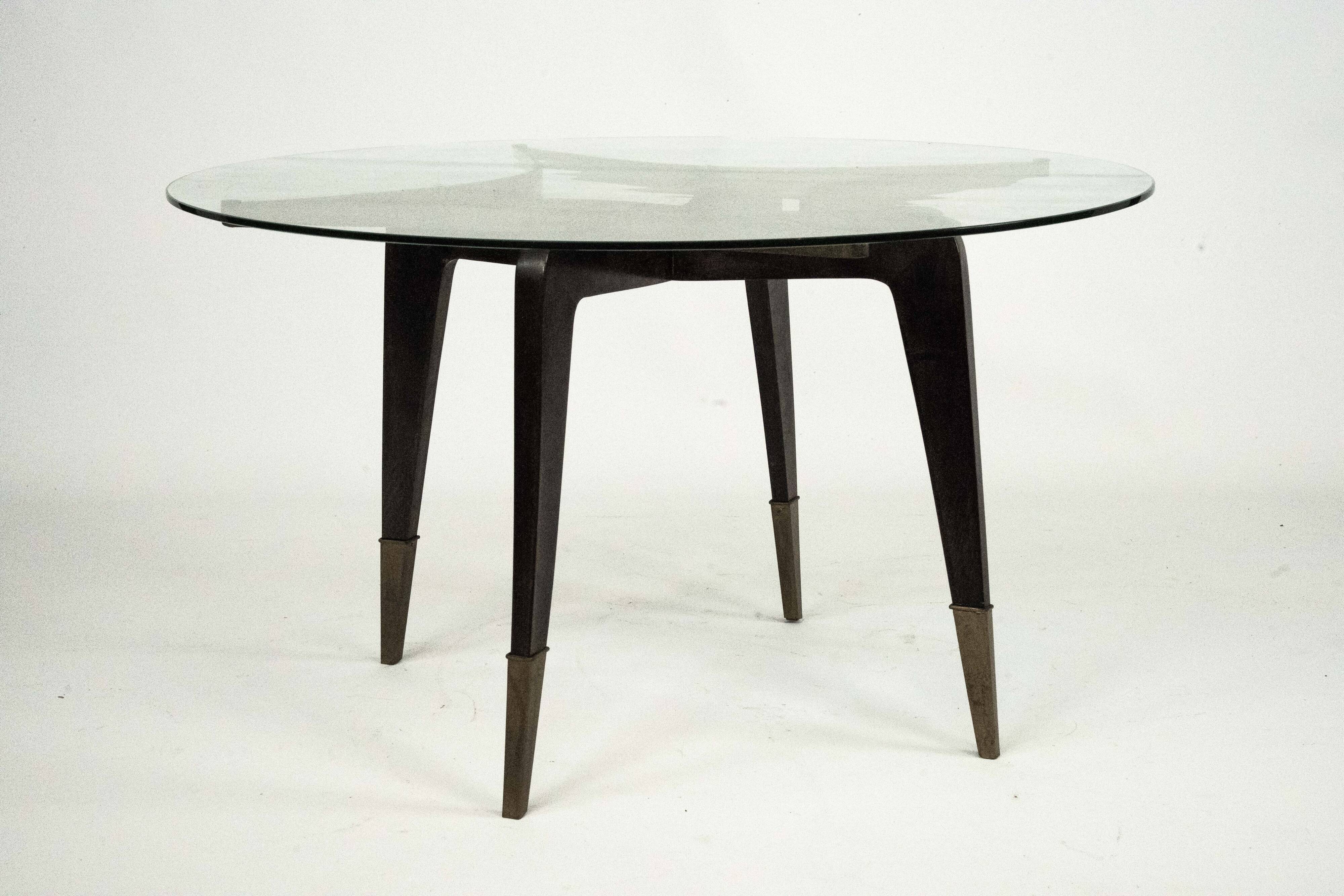 Rare mid-century round coffee table by Paolo Buffa, Italy, 1950s.