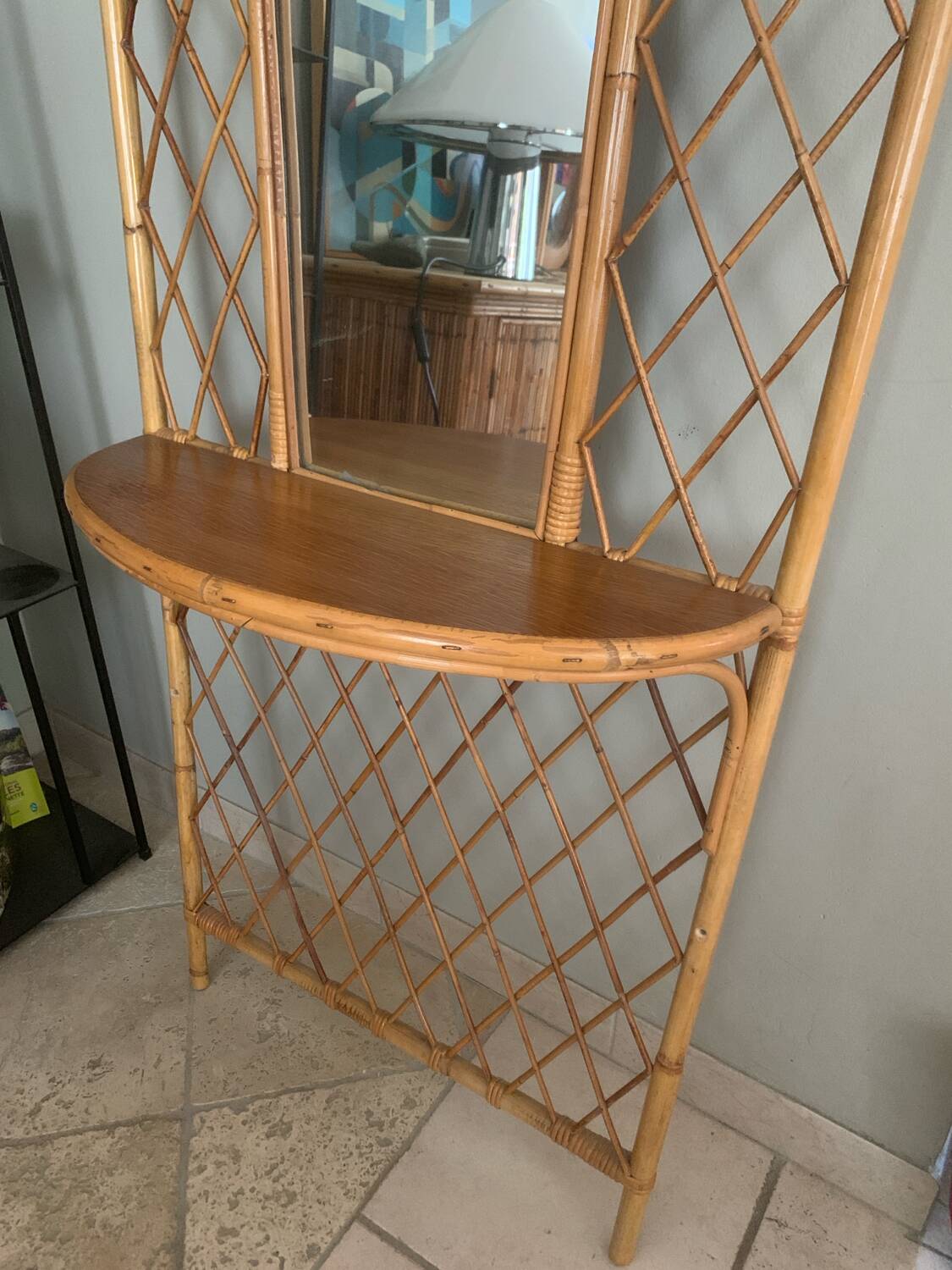 Rattan wall-mounted locker